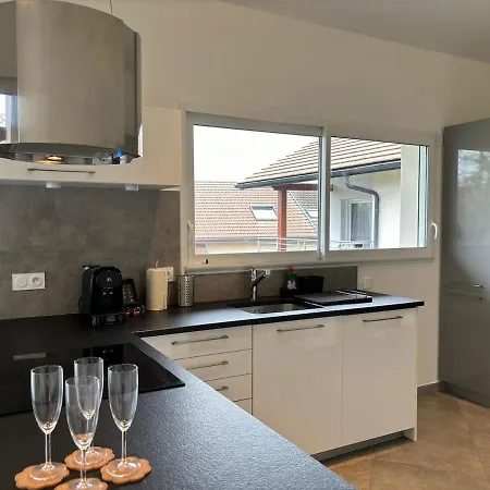 Apartmán Le Spacieux Au Dernier Etage Avec Vue Degagee